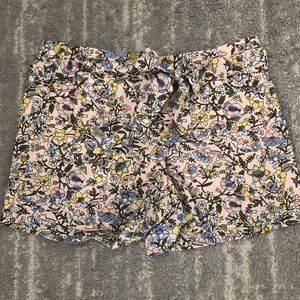 Flower pattern shorts